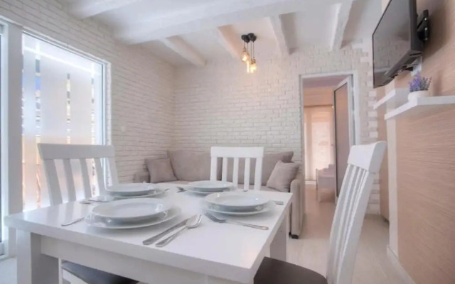 Dzaleta Boutique Suites & Pool
