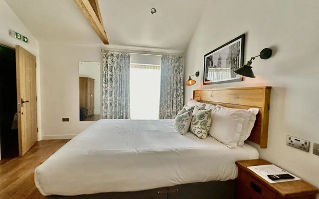 The Chequers At Burcot