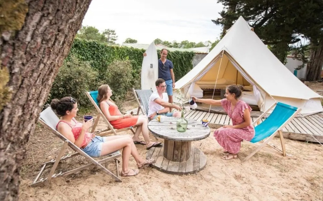 Tipis Manu Surf