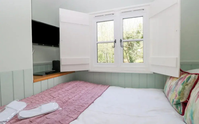 Damsel Shepherds Hut