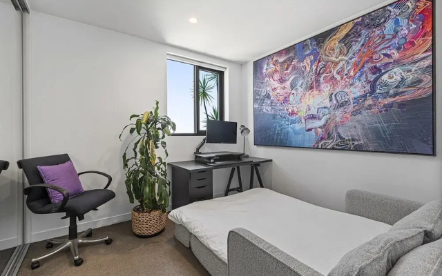 Bright City-view Retreat in the Heart of Preston