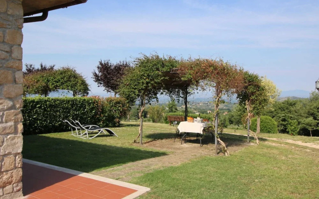 Farmhouse in Casperia With Pool & Scenic Views