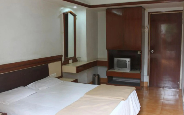 Hotel Raj Mahal