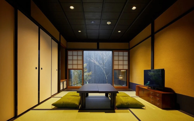 Kyoto Urushiro Wakasaya