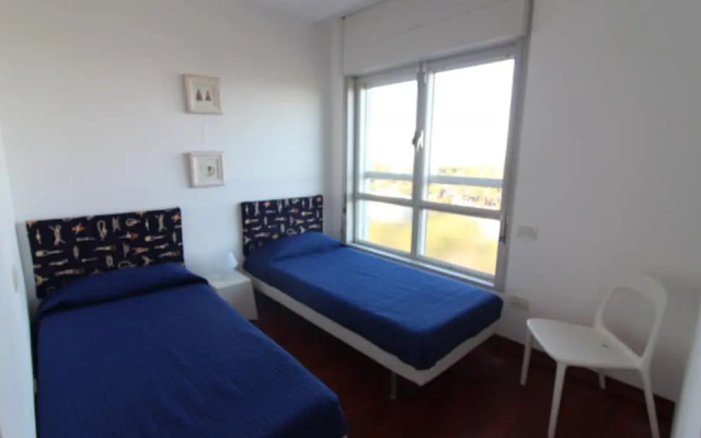 Spacious Apartment With sea View