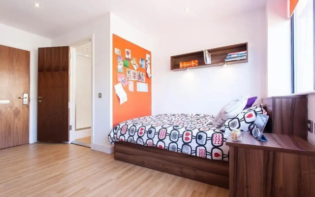 Relax By MPH-200 Chic Studios In Prime Bristol