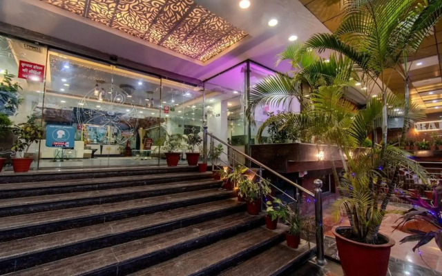 OYO 1790 Hotel Raj Mandir