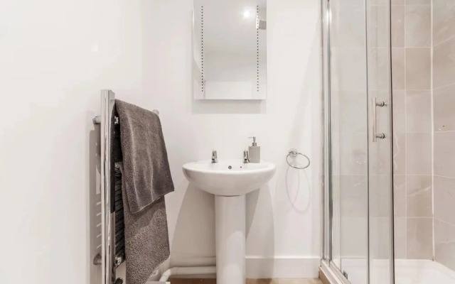 Central - Stay 2 - Near Transport - Parking - Wifi