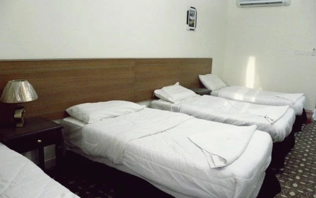 Hana Hariry Hotel