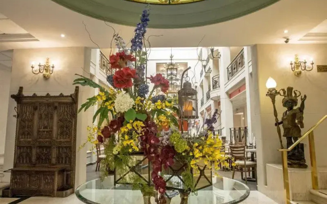 Hotel Plaza de Oro