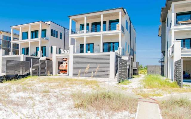 Viviana #2 by Southern Vacation Rentals