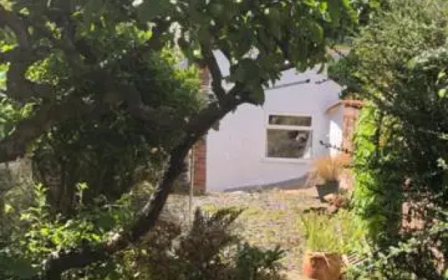 1 Laurel Cottages