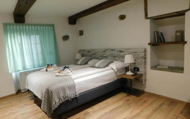 NicoMat Rooms