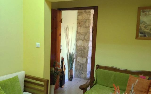Barbara Studios