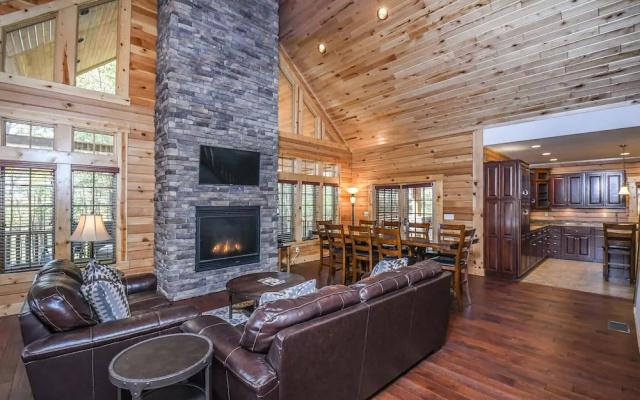 Rockledge Manor 4 Bedroom House