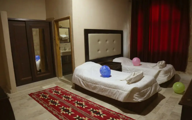 Peace Castle Hoste - Hostel