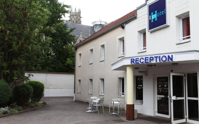 Hôtel REVOTEL