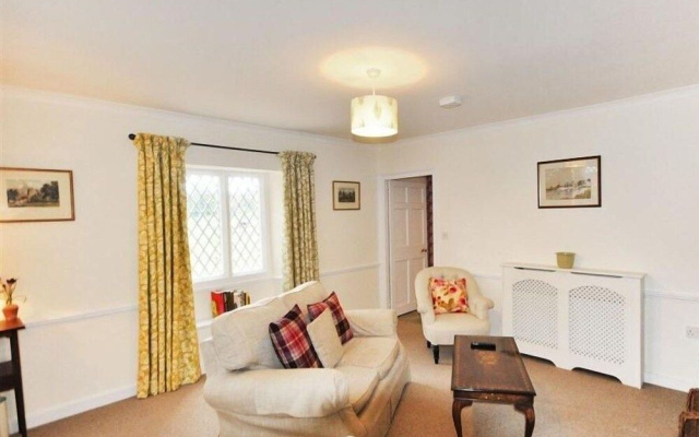 Warmwell Lodge
