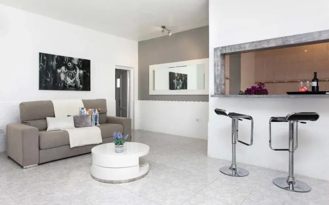 Villa Aries