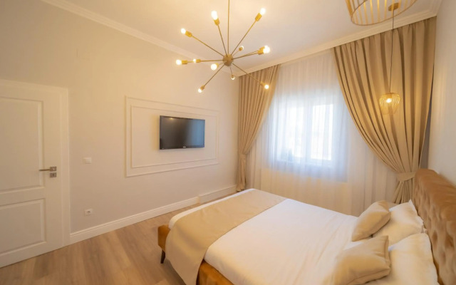 BlueSky Ultra-Central Premium Apartment