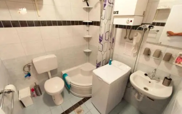 Redhill Apartments