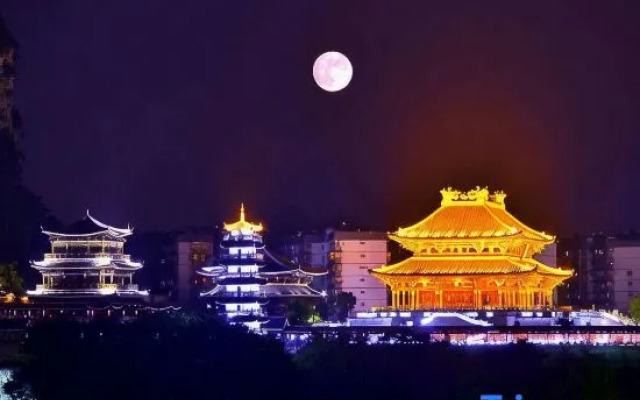 Manfei Boyue Garden Hotel (Five Star Street Poly Plaza)