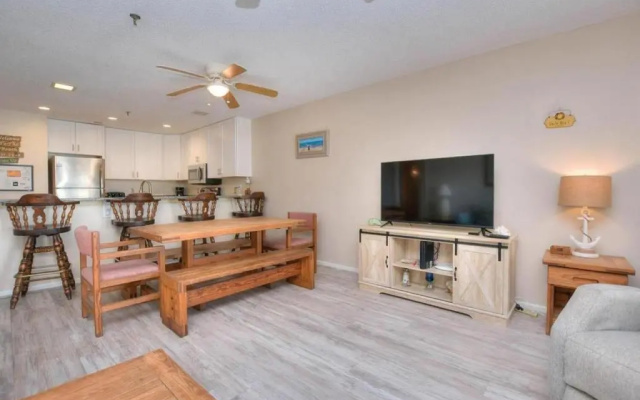 Southern Shore Villa 108-Finz Up