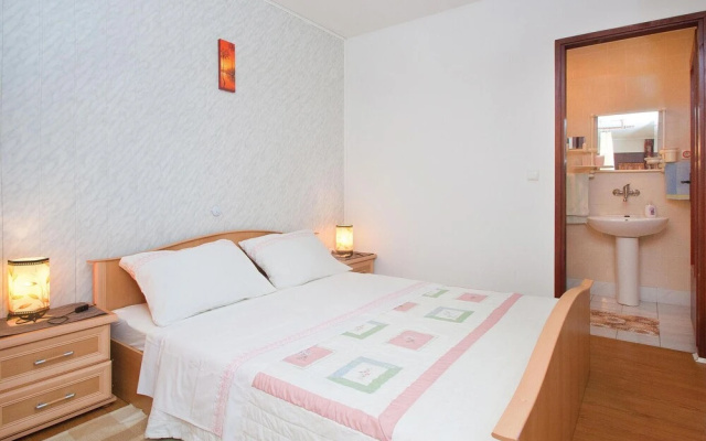 Nice Home in Valtursko Polje With Wifi and 0 Bedrooms