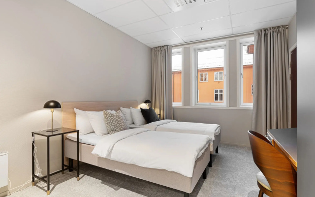 Enter St. Elisabeth Suites