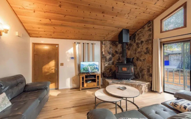 Oglala Little Lodge - Cabin Getaway