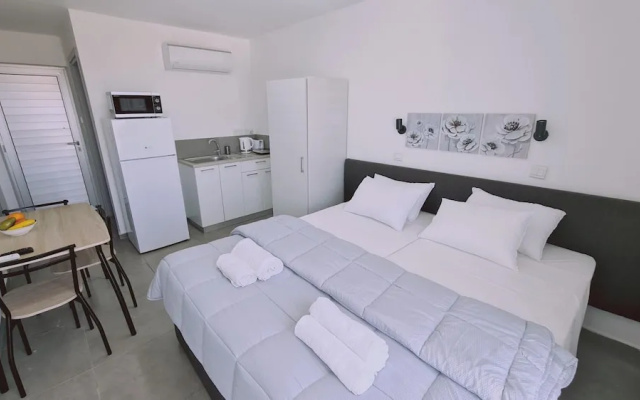 100 AN - Napa Living 39