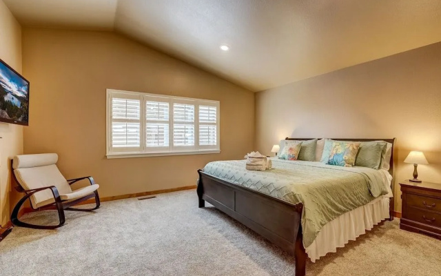 Sutter Trail Sparkles - Air Conditioned Large Family Home!