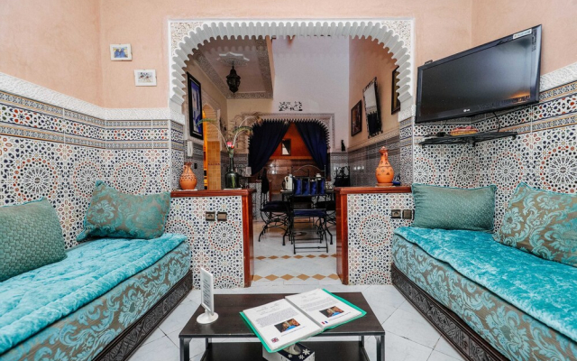 Riad For S