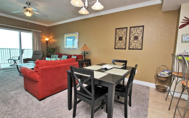 Crystal Shores West 207