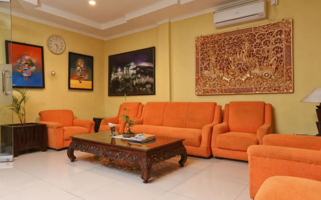 RedDoorz @ Bukit Tunggal Street