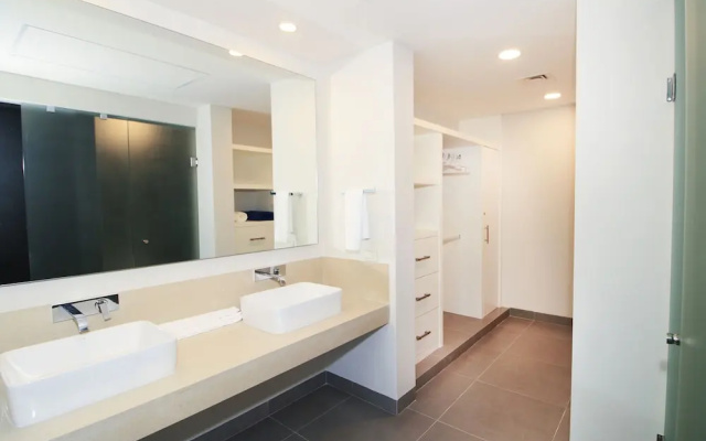 Nick Price Apartments by Spot Rentals