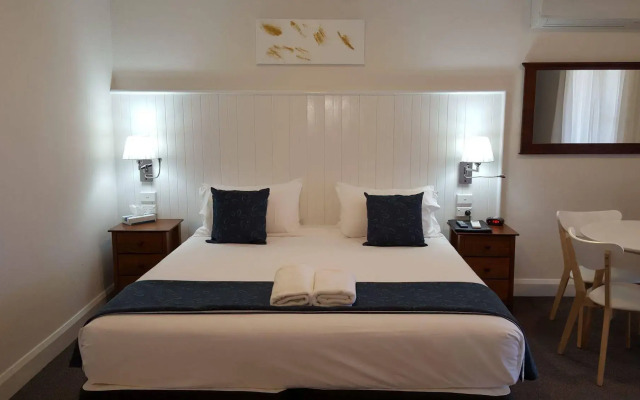 Gold Panner Motor Inn