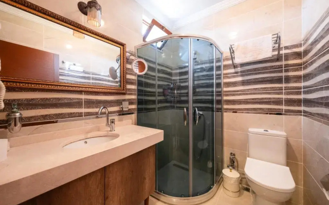 Assos Kadirga Otel