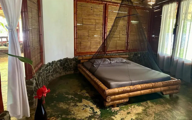 Eco-Lodge Deseo Bamboo