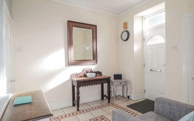 1 Seafield Street