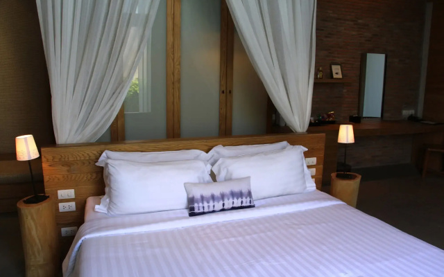 Sunday Sea Two Pool Villa Pattaya