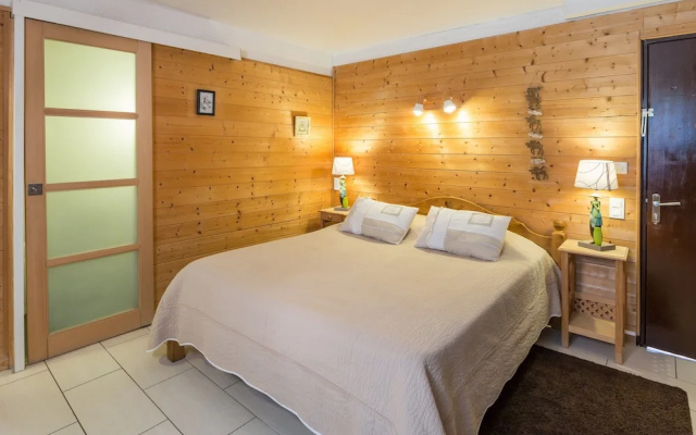 Logis Hôtel Le Gai Pinson