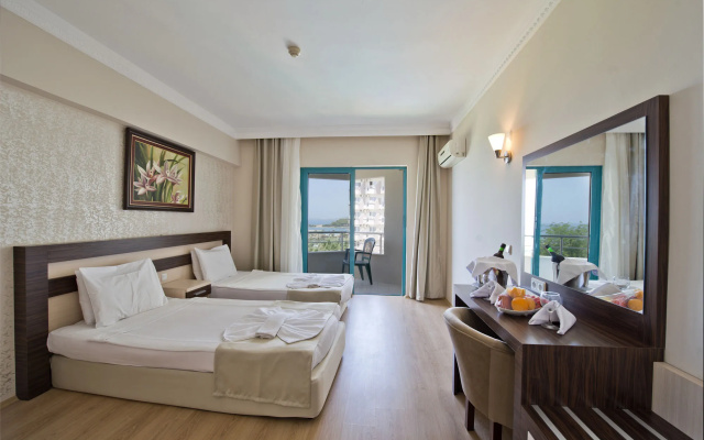 Pyxis Point Hotel - All Inclusive
