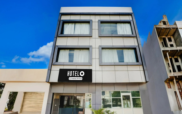 Hotel O by OYO Lohgarh Road Zirakpur Formerly JB Plaza