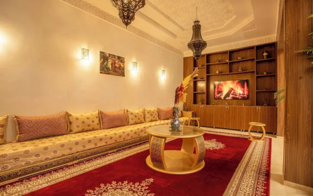 Riad kenza