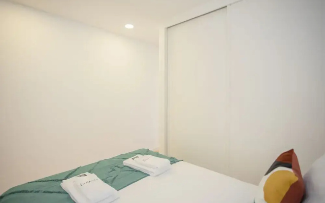 Liiiving in Porto-Secret Grove Mezzanine