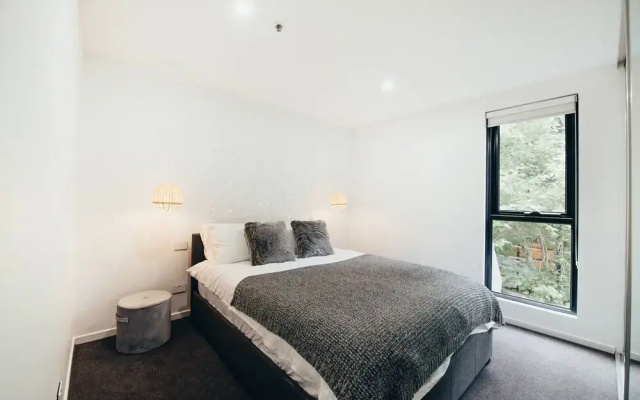 Rubi, 1BDR Melbourne Apartment