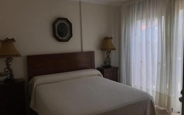 Ave Del Mar
