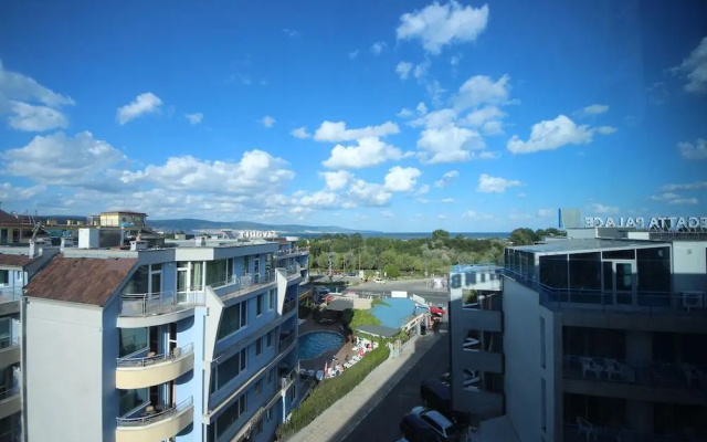 Menada Apartments in Rainbow 1 Complex