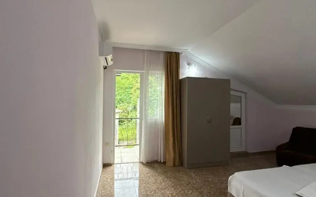 Ekaterine Guest House